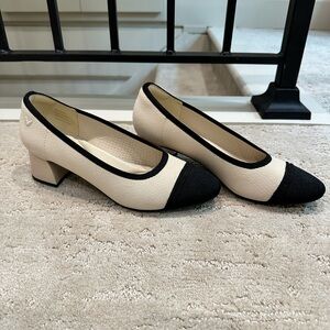 Vivaia Almond-Toe Stress Free Chunky Heels Sz 38 (7.5)